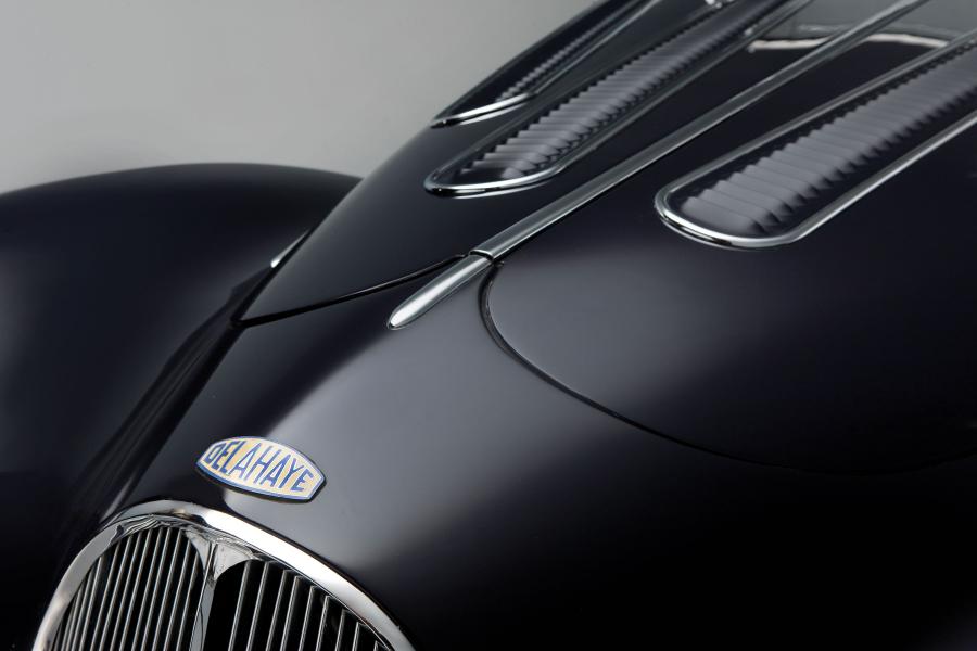 Детали экстерьера Delahaye 135 Cabriolet par Graber 1946 года  (фото 17 из 18)